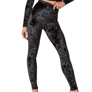 YITTY Black Velvet Leggings‎ Stretch Fit